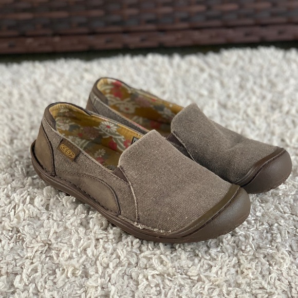 Keen Shoes - KEEN Drizzle Summer Golden Slip-On Shoe Canvas Slip On Casual Shoes Gore EUC